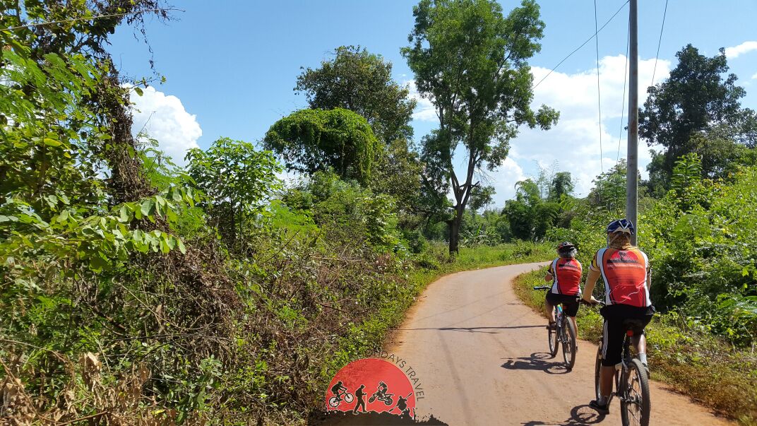 2 days Vang Vieng Biking to Vientiane